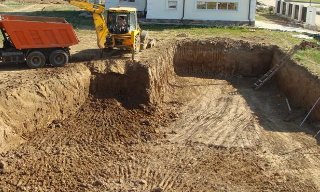 Рытье котлованов под фундамент в Выборге – цена от 2624 руб. за м3 | ГОСТСТРОЙ