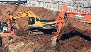 Разработка котлована экскаватором под фундамент в Выборге — цена от 2624 руб. | ГОСТСТРОЙ